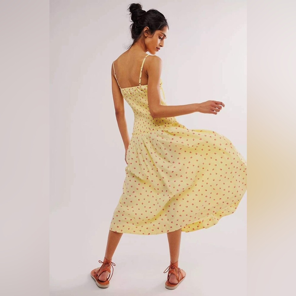 SOLD | Free People Lavender Daze Strawberry Smocked Midi Dress Size Medium NWOT - Picture 3 of 10